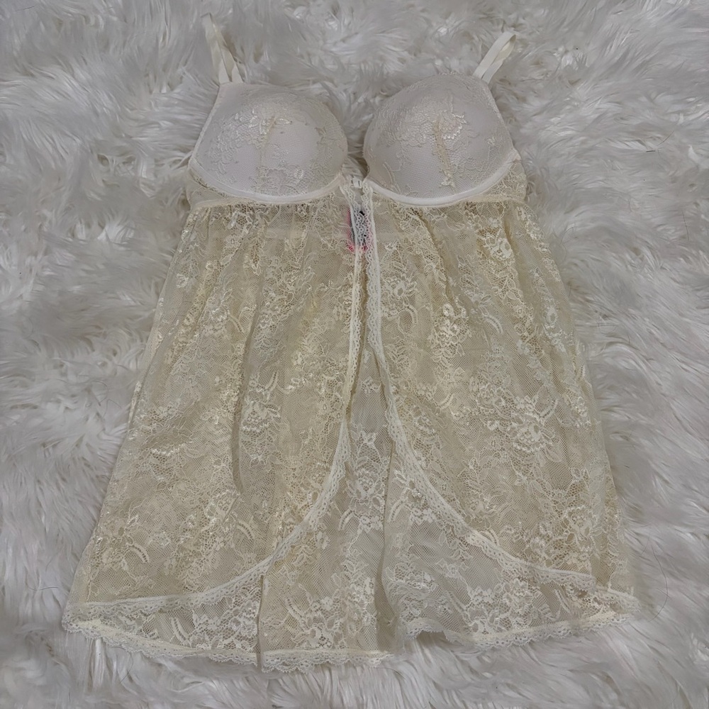 La Senza lace front clasp lingerie slip size‎ M
